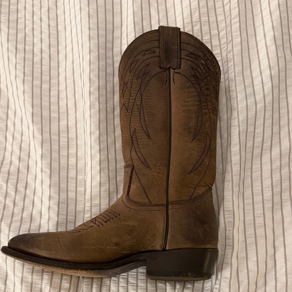 Frye Distressed Brown Western Boots - Picture 4 of 11